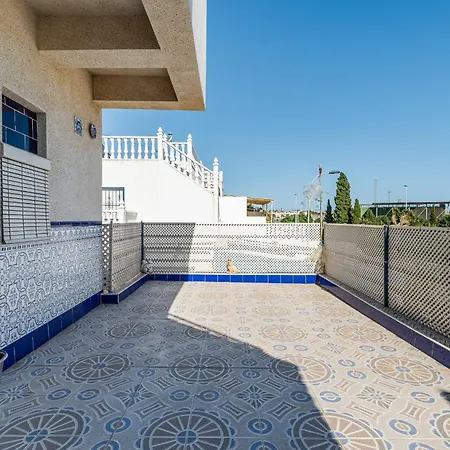 The Lemon Tree House Casa de Férias Torrevieja