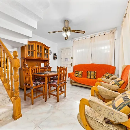 Casa de Férias The Lemon Tree House Torrevieja