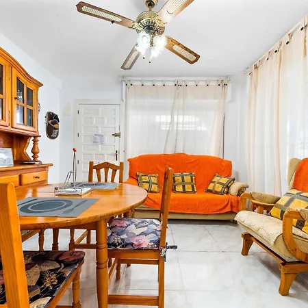 The Lemon Tree House Casa de Férias Torrevieja