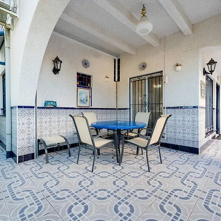 The Lemon Tree House Casa de Férias Torrevieja